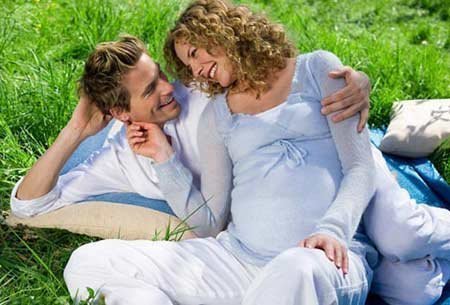 Đỏ mặt vợ bầu bỗng dưng ‘thèm chồng’