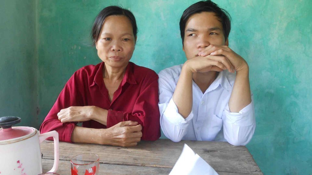 Xót thương số phận éo le của hai mẹ con mù lòa