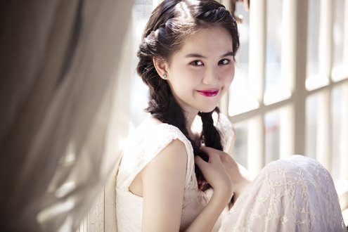Ngọc Trinh, Angela Phương Trinh mắc lỗi vì thích... nổi