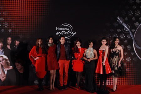 Người đẹp nổi bật trên thảm đỏ Hennessy Artistry