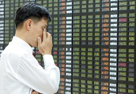 Nỗi đau cạn túi của chứng khoán