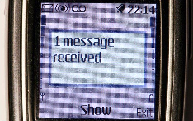 20121204175827_texting_2416309b.jpg