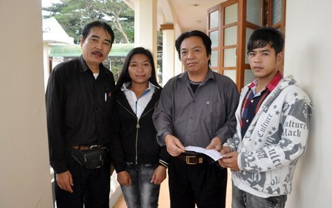 ‘Niềm tự hào người Chứt’ tiếp tục được đến trường