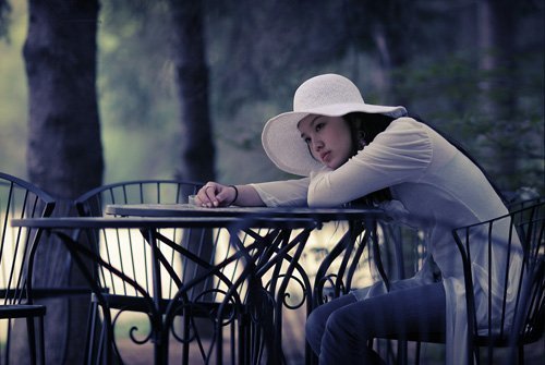 Cái tội nhắn tin với người cũ...