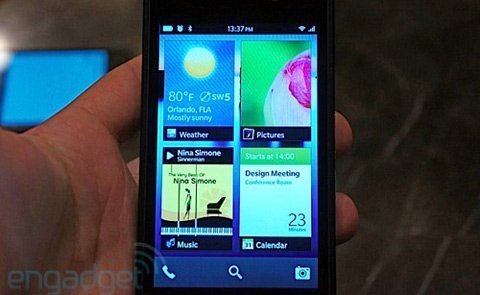 BlackBerry 10 cấm cửa trên 100 mật khẩu 