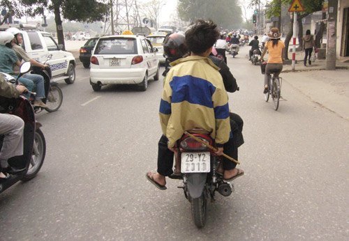 Khi phóng viên VietNamNet 'làm ăn mày, xe ôm