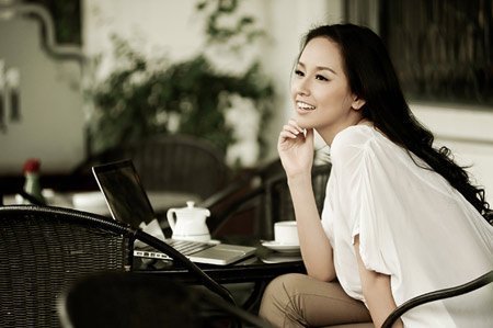Báo động phông văn hóa trong showbiz Việt