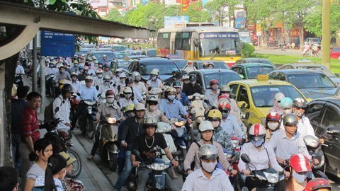 Năm 2013: Bắt đầu thu phí sử dụng đường bộ