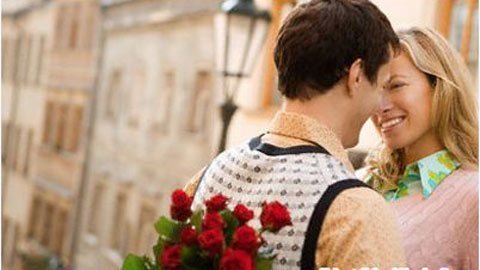 Chọn người yêu vì nhà có 2 cửa hàng vàng