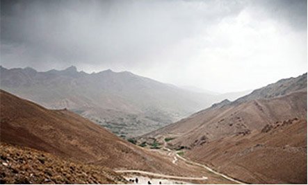 Trung Á lo Trung Quốc chế ngự