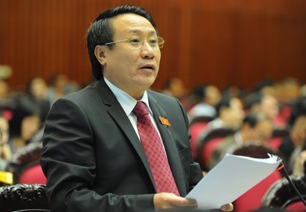 Bộ trưởng nói dài cứ... cắt