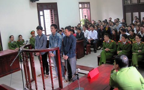 ‘Đại ca mắm cáy’ kêu người giết chủ buôn