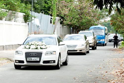 Những dàn xe cưới 'khủng' nhất Việt Nam 2012