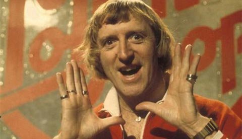 Lật mặt MC nổi tiếng chuyên cưỡng dâm trẻ nhỏ