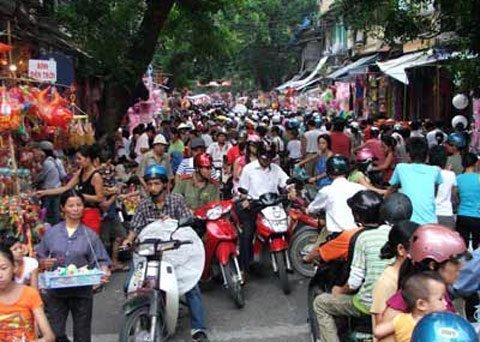 Người Hà Nội đang tự làm khổ nhau