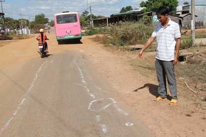 Nghi án lái ô tô, cố tình cán người đến chết