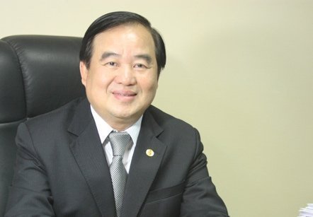 Tại sao nhiều lãnh đạo được phong nhà giáo ưu tú?