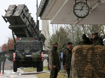 Tên lửa Mỹ chĩa vào Syria hay nhằm vào Iran?