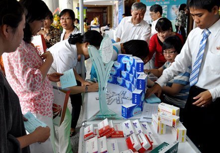 Đấu thầu thuốc gặp khó vì chậm công khai sai phạm