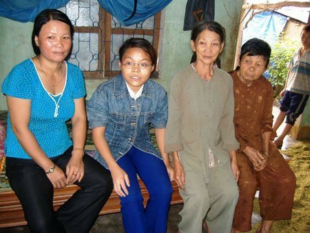 Kết cục buồn của người đàn ông dùng dao rạch bụng vợ lấy con ra