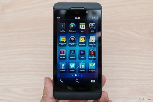 Hé lộ tên chiếc BlackBerry toàn cảm ứng đầu tiên