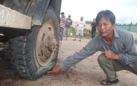 Ngân hàng thu hồi nợ như phim hành động