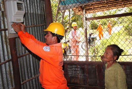 Tăng giá điện, EVN thu thêm 7.000 tỷ