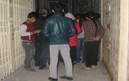 Nghi án chôn con 10 tháng dưới lớp bê tông chấn động HN