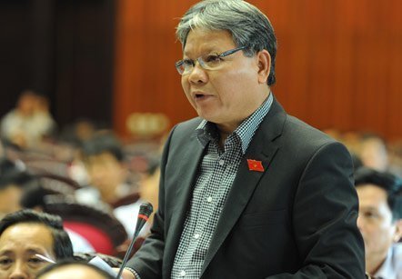 Bộ Tư pháp nhận lỗi về CMND ghi tên cha mẹ