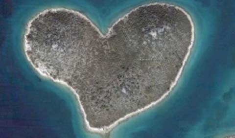 Ngắm những hòn đảo kỳ lạ trên thế giới