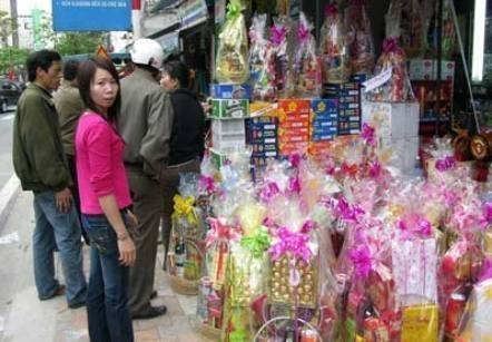 Nghiêm cấm tặng quà Tết cấp trên