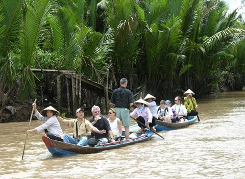 Nghịch lý du lịch Tết thời ế ẩm
