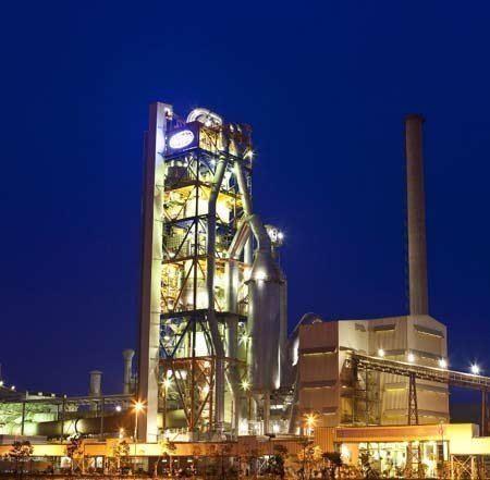 Năm mới, nhận diện thương hiệu Xi măng Cẩm Phả mới