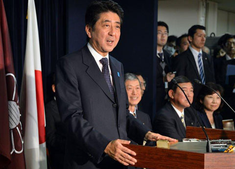 Shinzo Abe nhậm chức Thủ tướng Nhật