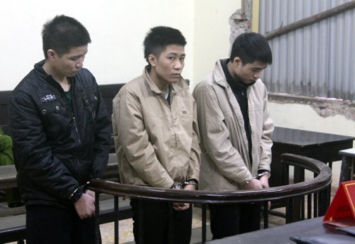 Trộm 1 tỷ nhà tướng công an rồi đi du lịch