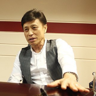 Tuấn Ngọc chia sẻ về lúc duy nhất hát không nhắm mắt