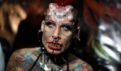 Những câu chuyện lạ nhất năm 2012