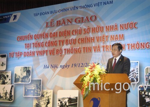 Bộ trưởng Nguyễn Bắc Son giao nhiệm vụ cho lãnh đạo VNPost