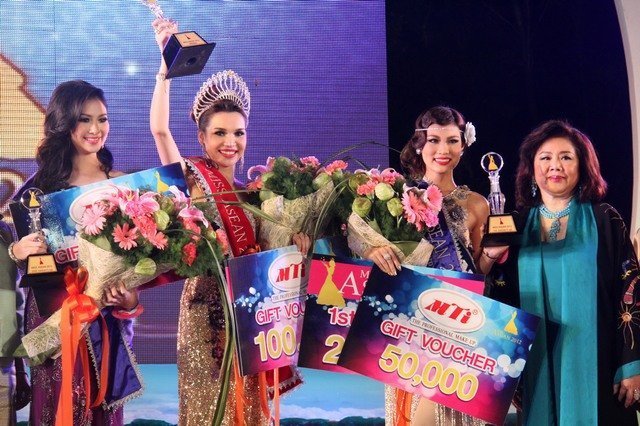 Diệu Hân đoạt giải Miss ASEAN