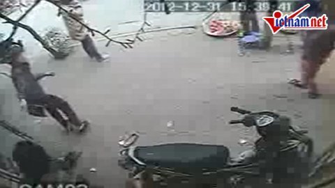 Clip: Đi cướp nuôi bạn gái có bầu