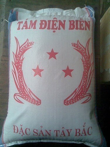Tôi ghét biếu quà sếp, nhưng không biếu...cũng chết!