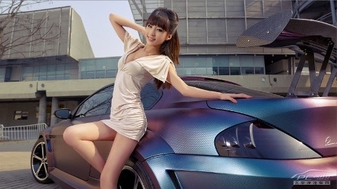 Mỹ nhân xinh tươi bên xế hộp