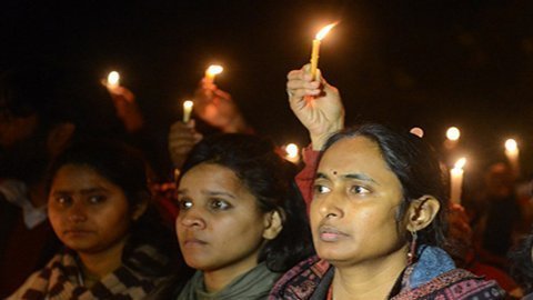 Những kẻ hiếp dâm nữ sinh Ấn Độ hầu tòa