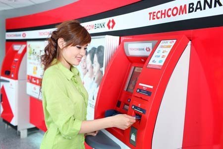 Thẻ ATM - “ví vạn năng” thời hiện đại