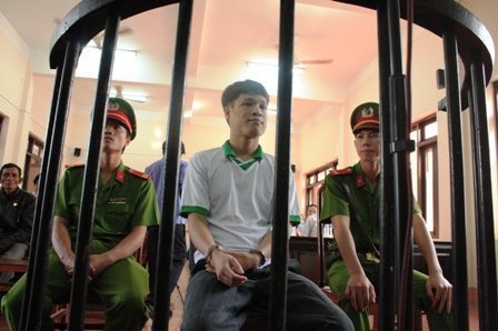 Đề nghị tử hình bị cáo từng 2 lần thoát án tử