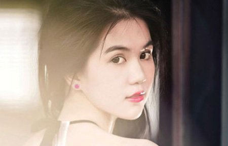 Ngọc Trinh: 