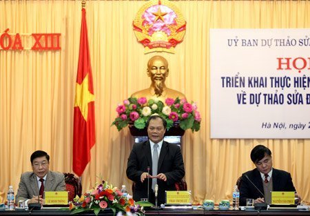 Thư góp ý Hiến pháp không cần dán tem