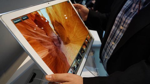 Panasonic ra mắt tablet Windows 8 siêu HD cỡ khủng