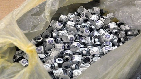 Tử vong sau tiêm chủng: Không phải do vắc-xin?