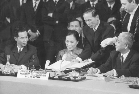 Hòa đàm Paris 1968: 'Hãy đừng bị lừa dối'